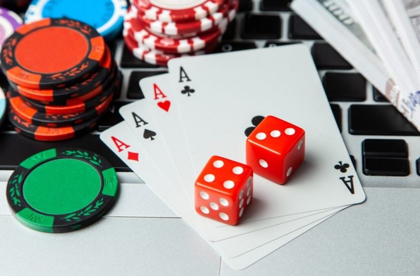  Online Poker: Dive Into The World Of Online Poker Strategies