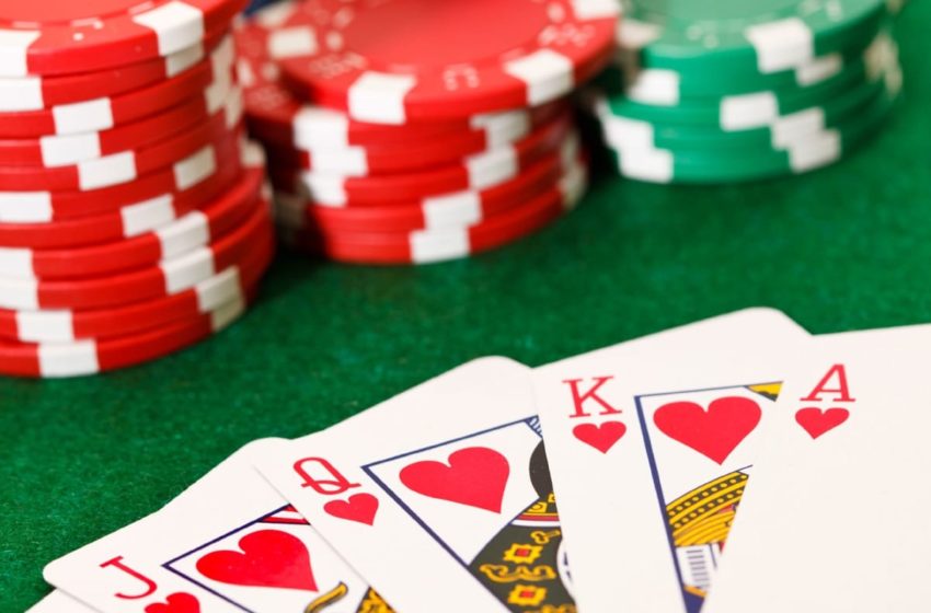  Top benefits of playing Online Poker